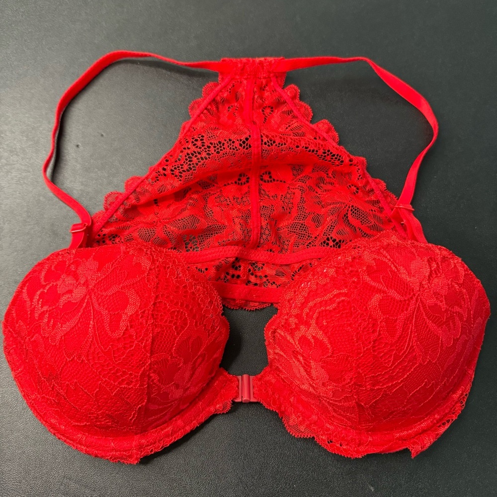 Victoria’s Secret PINK bra